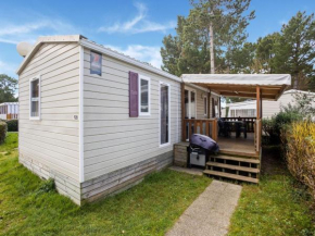 Cosy holiday home in Saint-Jean-de-Monts with shared pool